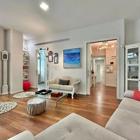 Sebastian Souviron 3 By Pineapple Homes Málaga