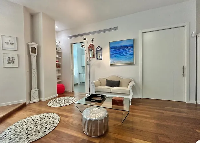 Sebastian Souviron 3 By Pineapple Homes Málaga